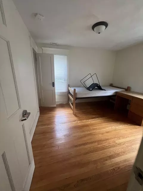 183 Middlesex St, Springfield, MA 01109 photo 31