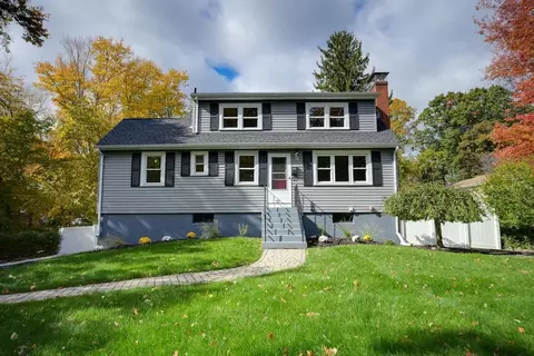 37 Fraser Rd, Framingham, MA 01702