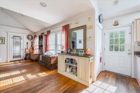 125 Spring St, Hanover, MA 02339 photo 8