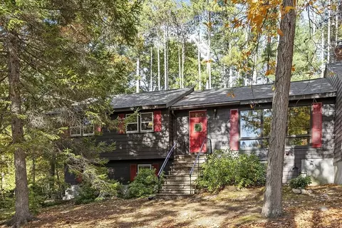 12 Belmont Dr, Chelmsford, MA 01824