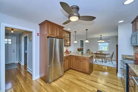 8 Marla Ln, Reading, MA 01867 photo 13