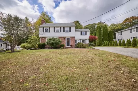 8 Marla Ln, Reading, MA 01867 photo 2