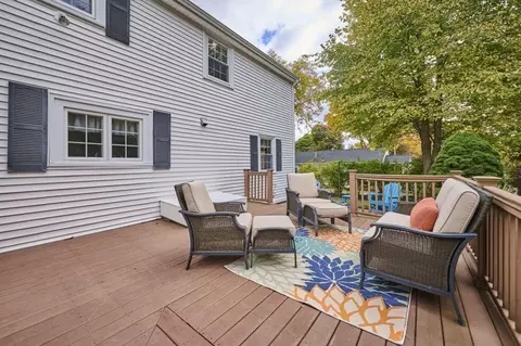 8 Marla Ln, Reading, MA 01867 photo 4