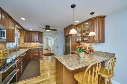 8 Marla Ln, Reading, MA 01867 photo 12