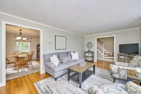8 Marla Ln, Reading, MA 01867 photo 9
