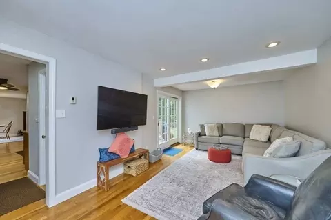 8 Marla Ln, Reading, MA 01867 photo 16