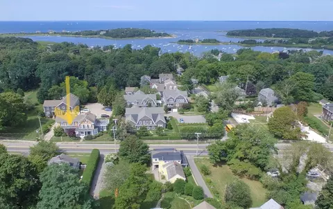606 W Falmouth Hwy #1, Falmouth, MA 02540