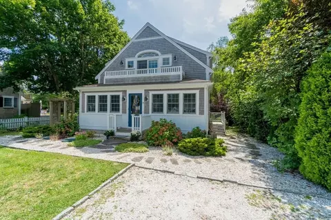 36 Ocean View Ter, Chatham, MA 02633