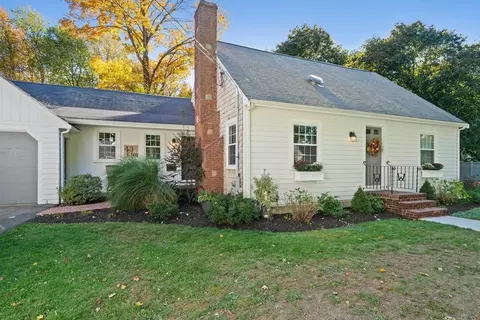 45 Elm St, Weymouth, MA 02190