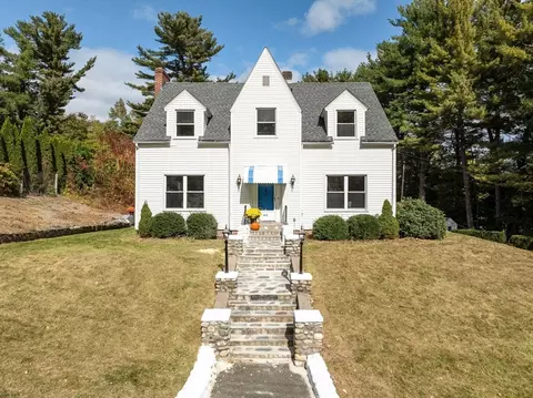 40 Connecticut Ave, West Springfield, MA 01089