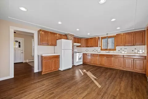 181-183 N Main St, Webster, MA 01570 photo 12