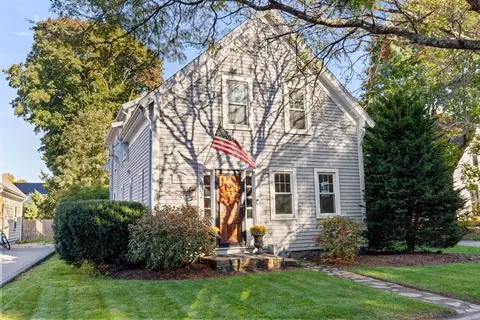 502 Main St, Hingham, MA 02043 photo 2