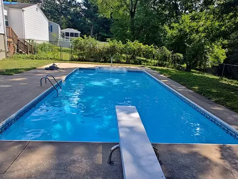 231 Brookside Cir, Northampton, MA 01062 photo 29