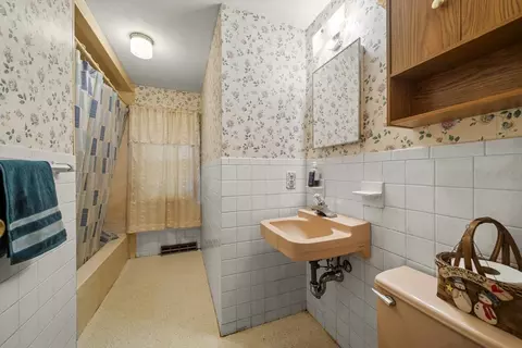 231 Brookside Cir, Northampton, MA 01062 photo 18