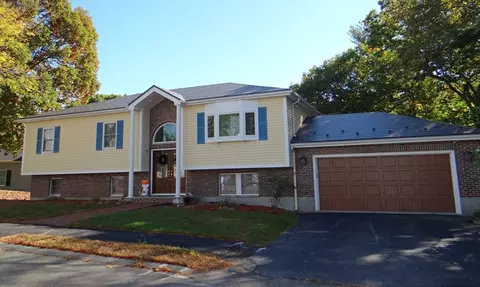 35 Sanders Dr, Saugus, MA 01906