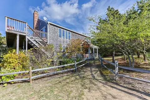 2 High Ridge Rd, Truro, MA 02666