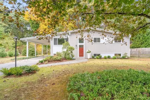 65 Robbins Rd, Sudbury, MA 01776