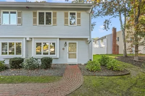 174 Lowell Rd #D47, Mashpee, MA 02649