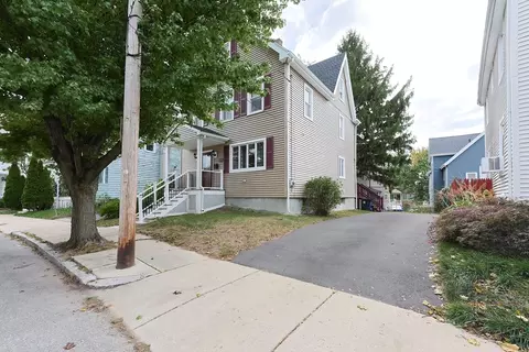 31 Newbury St, Malden, MA 02148