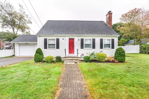 126 Middle St, Weymouth, MA 02189