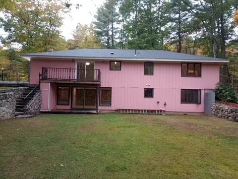 27 Tyngsboro Rd, Westford, MA 01886