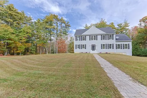 180 West St, Plympton, MA 02367