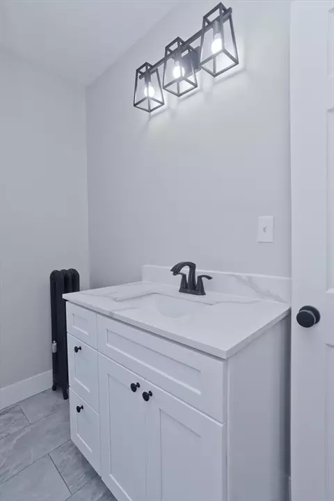 Bath - 80 Upland St, Springfield, MA 01104 photo 6 of 6