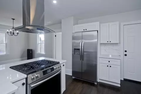 Kitchen - 80 Upland St, Springfield, MA 01104 photo 7 of 8