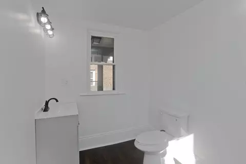 Bath - 80 Upland St, Springfield, MA 01104 photo 1 of 6
