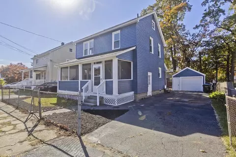 80 Upland St, Springfield, MA 01104