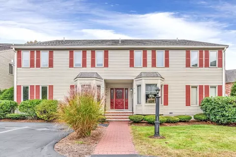 39 Union Sq #39, Randolph, MA 02368