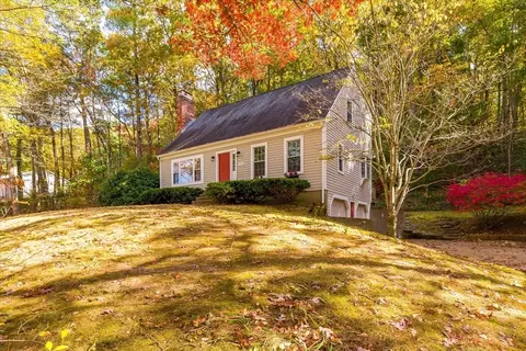 152 New Boston Rd # -B, Sturbridge, MA 01566