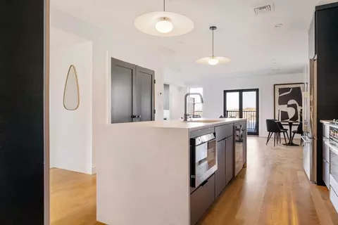 272 Eagle St #4, Boston, MA 02128 photo 3