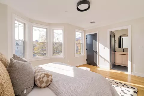 272 Eagle St #4, Boston, MA 02128 photo 23