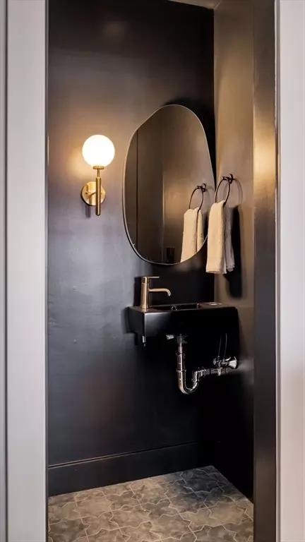 272 Eagle St #4, Boston, MA 02128 photo 20