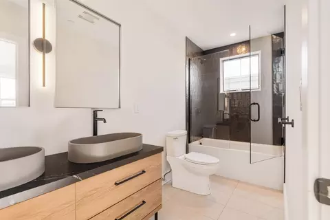 272 Eagle St #4, Boston, MA 02128 photo 28