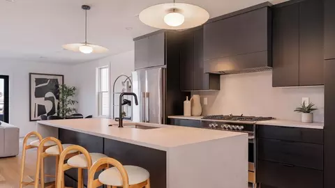 272 Eagle St #4, Boston, MA 02128 photo 2