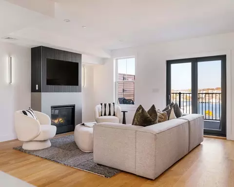 272 Eagle St #4, Boston, MA 02128 photo 12