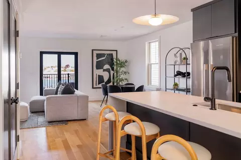 272 Eagle St #4, Boston, MA 02128 photo 7