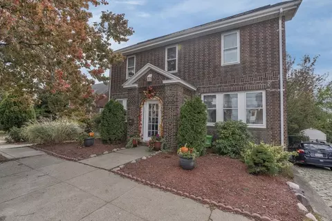 190 Orient Ave, Boston, MA 02128