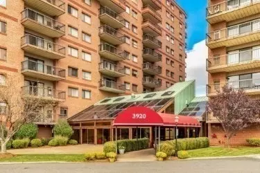 3920 Mystic Valley Pkwy #806, Medford, MA 02155