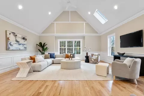 357 Grove St, Reading, MA 01867 photo 17