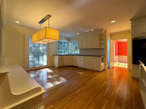 430 Grove St, Needham, MA 02492 photo 9