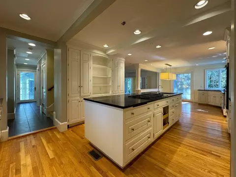 430 Grove St, Needham, MA 02492 photo 10