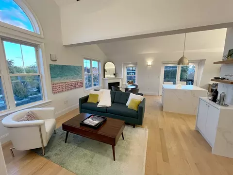 723 E 4th St #3, Boston, MA 02127