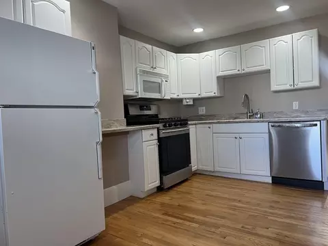 728 E 8th St #2, Boston, MA 02127 photo 15