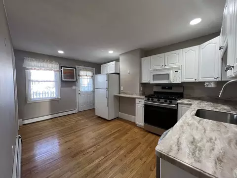 728 E 8th St #2, Boston, MA 02127 photo 3