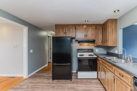 97 Valier Ave, Chicopee, MA 01020 photo 16