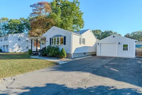 97 Valier Ave, Chicopee, MA 01020 photo 5