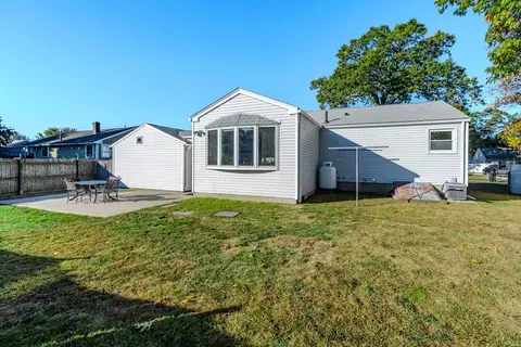 97 Valier Ave, Chicopee, MA 01020 photo 7